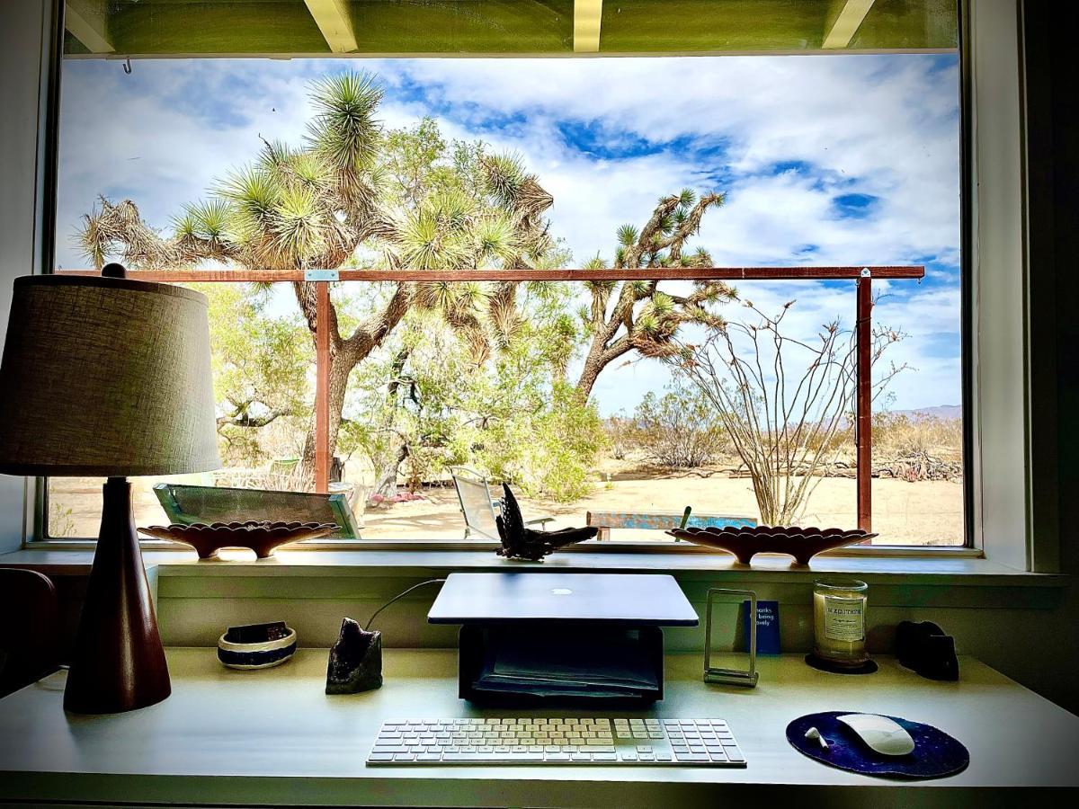 Popular Homestead! Location, Stargaze, Views! Joshua Tree Ruang foto